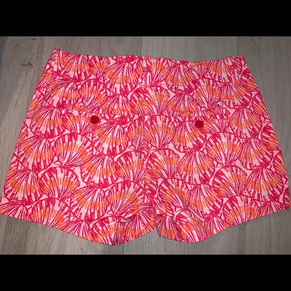 Vineyard vines shorts - Picture 3 of 3